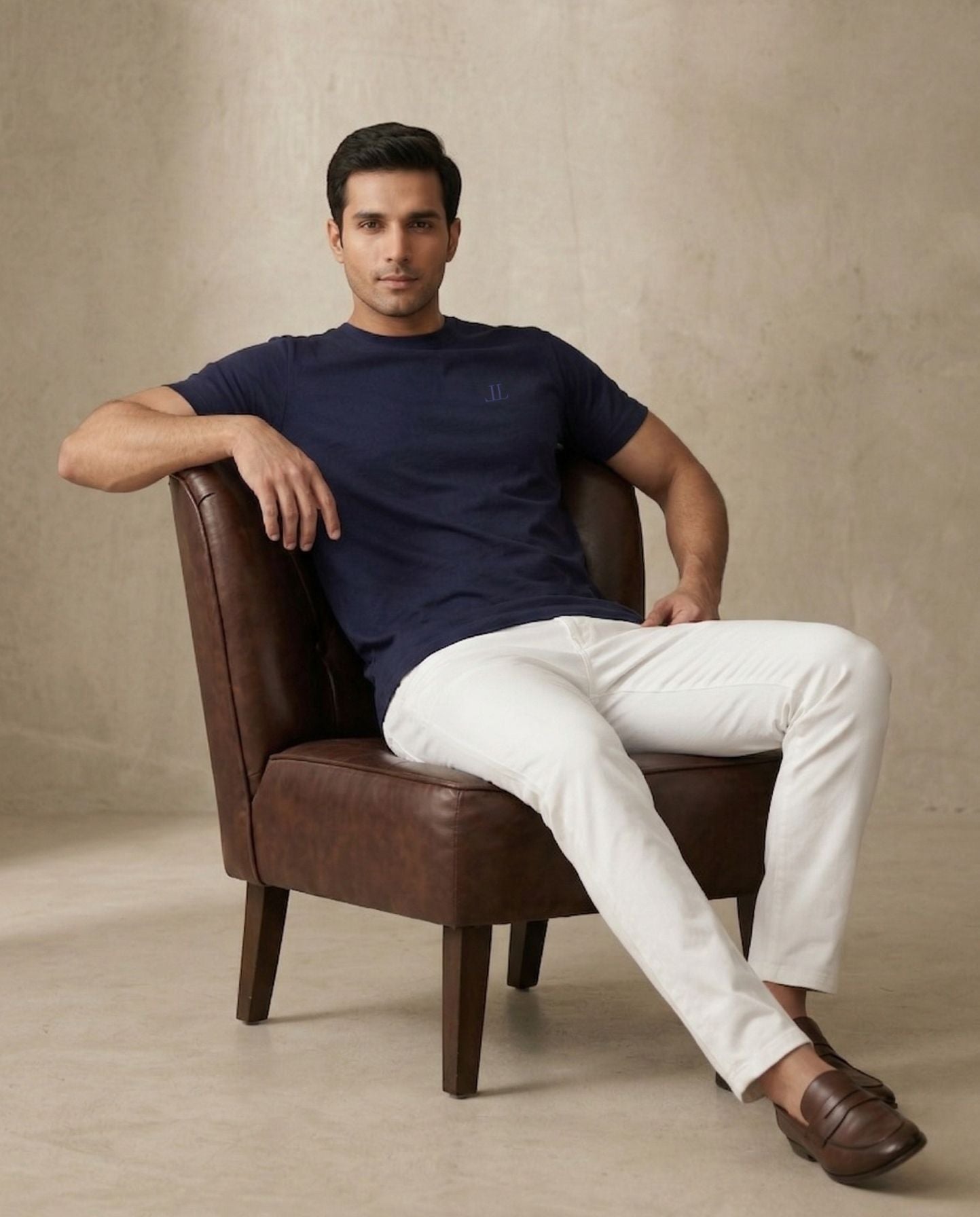 The Courtyard Tee Navy